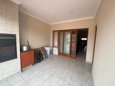 Townhouse For Sale in Kenleaf, Brakpan
