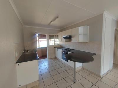 Townhouse For Rent in Kenleaf, Brakpan