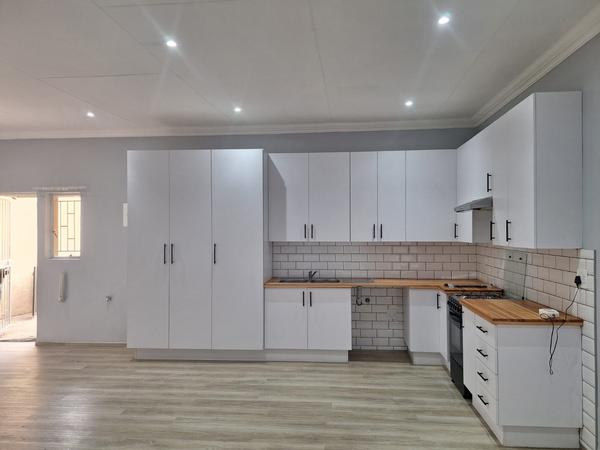 Apartment / Flat For Rent in Selection Park, Springs